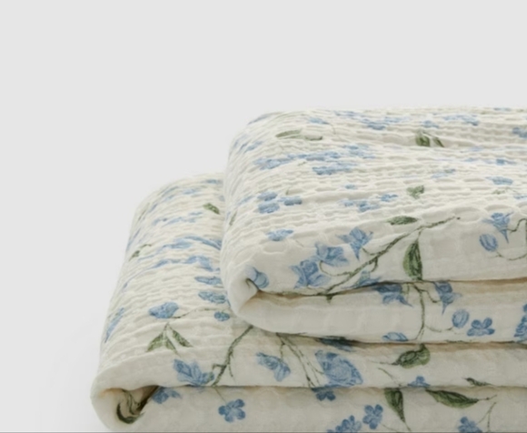 Bridgerton Lace Trim throw with waffle texture, Primark, Cream N Blue - Picture 3 of 4